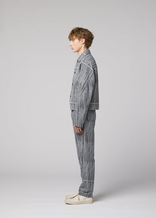 A model wears the IM MEN CURVINESS curviness-trousers-light-blue-1.