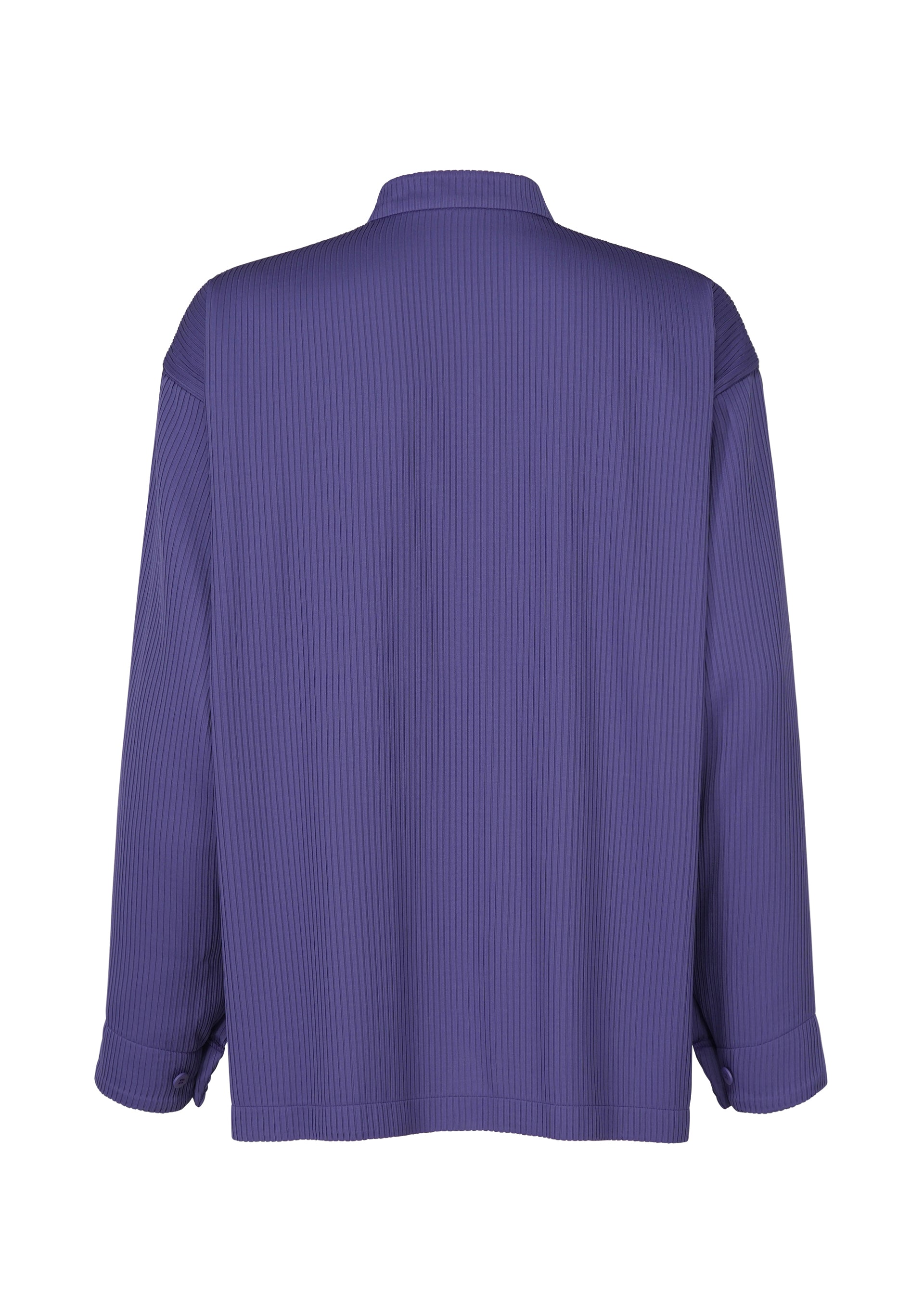 A detail shot of the IM MEN ONE SIDE TUCK SHIRT prêt à porter.