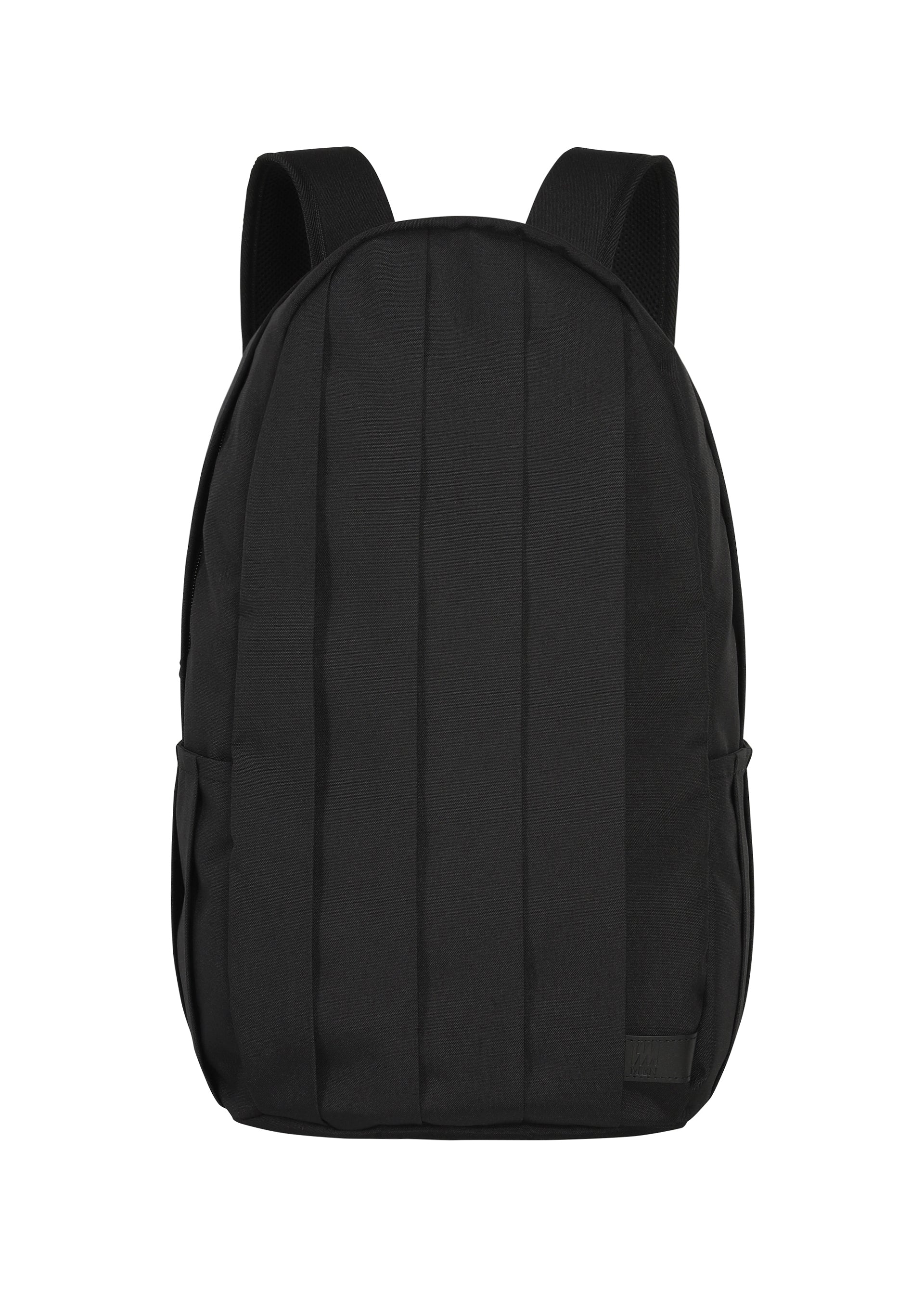 A product shot of the IM MEN CUMMERBUND BAG bag in black.