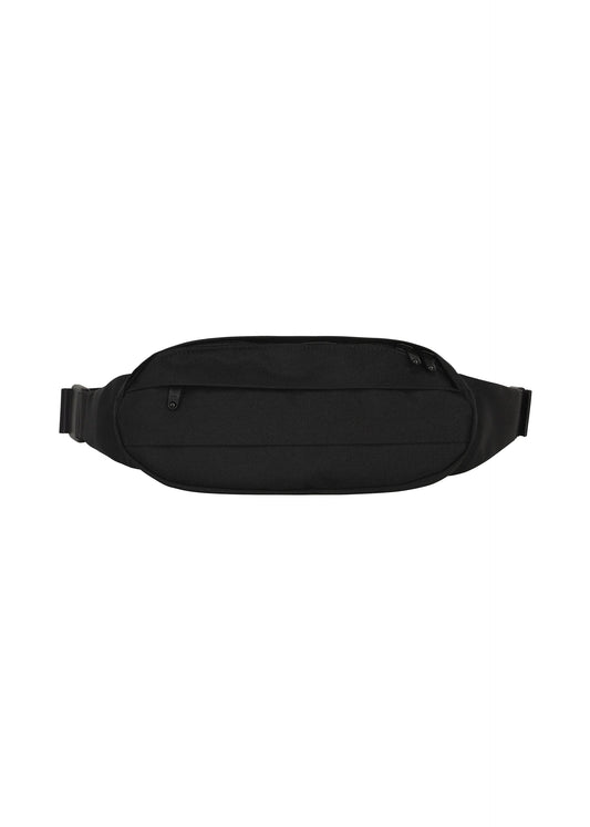 A product shot of the IM MEN CUMMERBUND BAG bag in black.