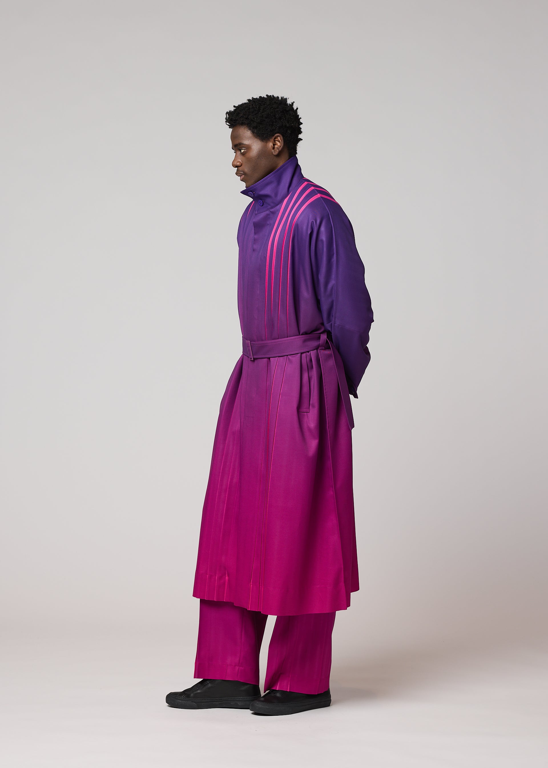 DAWN RAY Coat Black – ISSEY MIYAKE EU