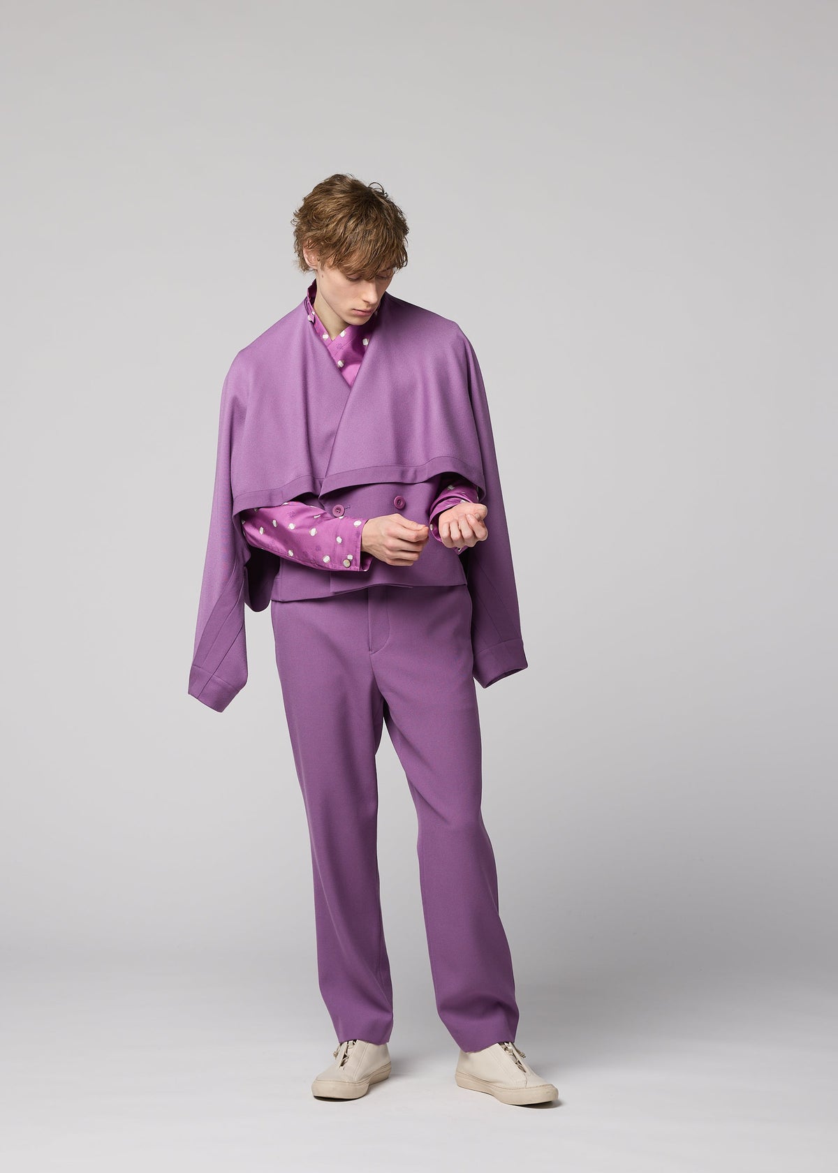 A model wears the IM MEN FRONT BACK jacket.