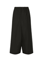 A product shot of the IM MEN SUAVE trousers in black.