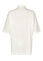 A detail shot of the IM MEN CLAY SHIRT shirt.