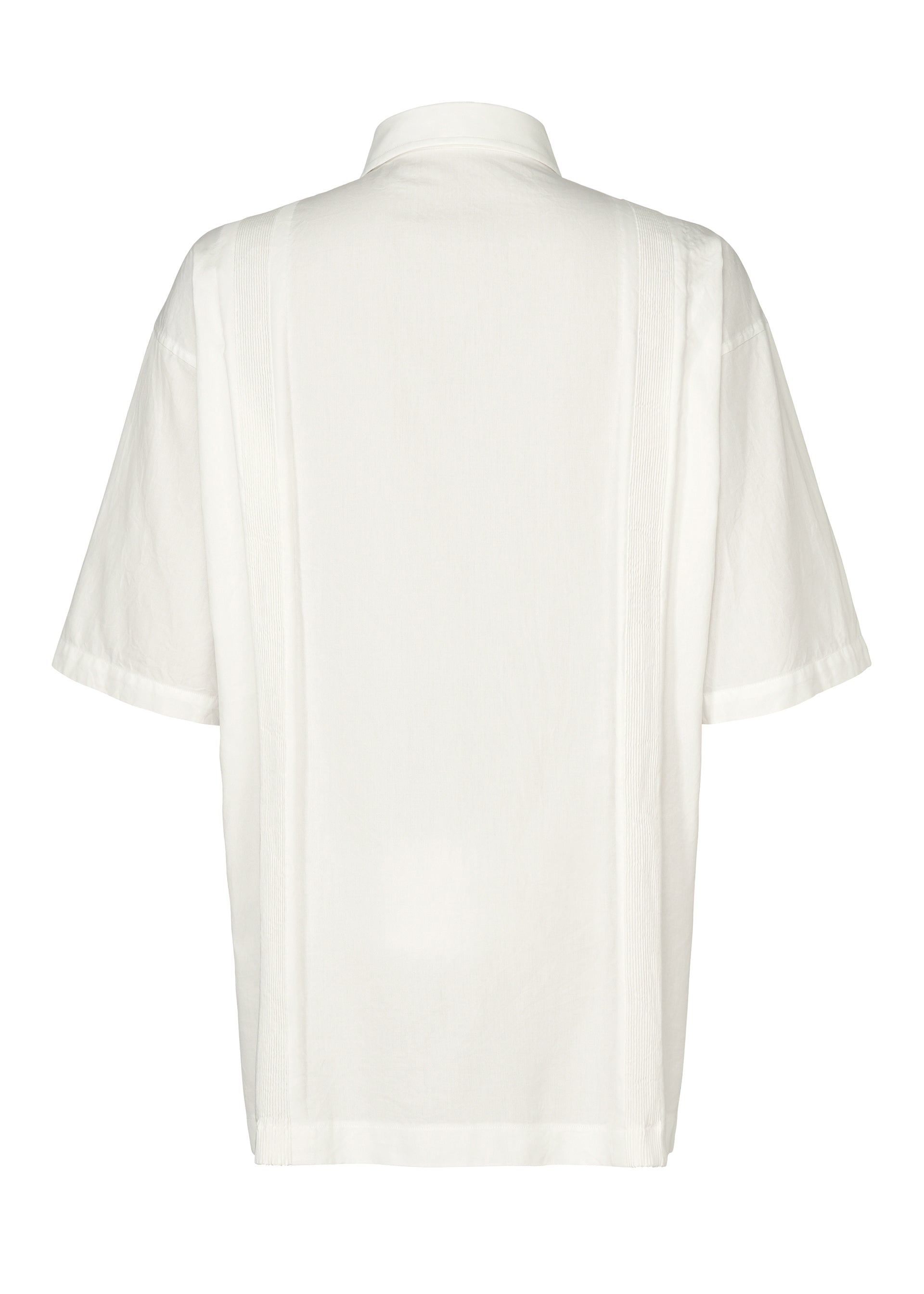 A detail shot of the IM MEN CLAY SHIRT shirt.