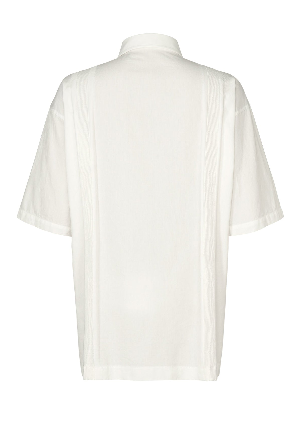 A detail shot of the IM MEN CLAY SHIRT shirt.