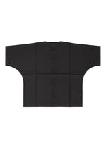 A detail shot of the IM MEN COMPACT SHIRT shirt.