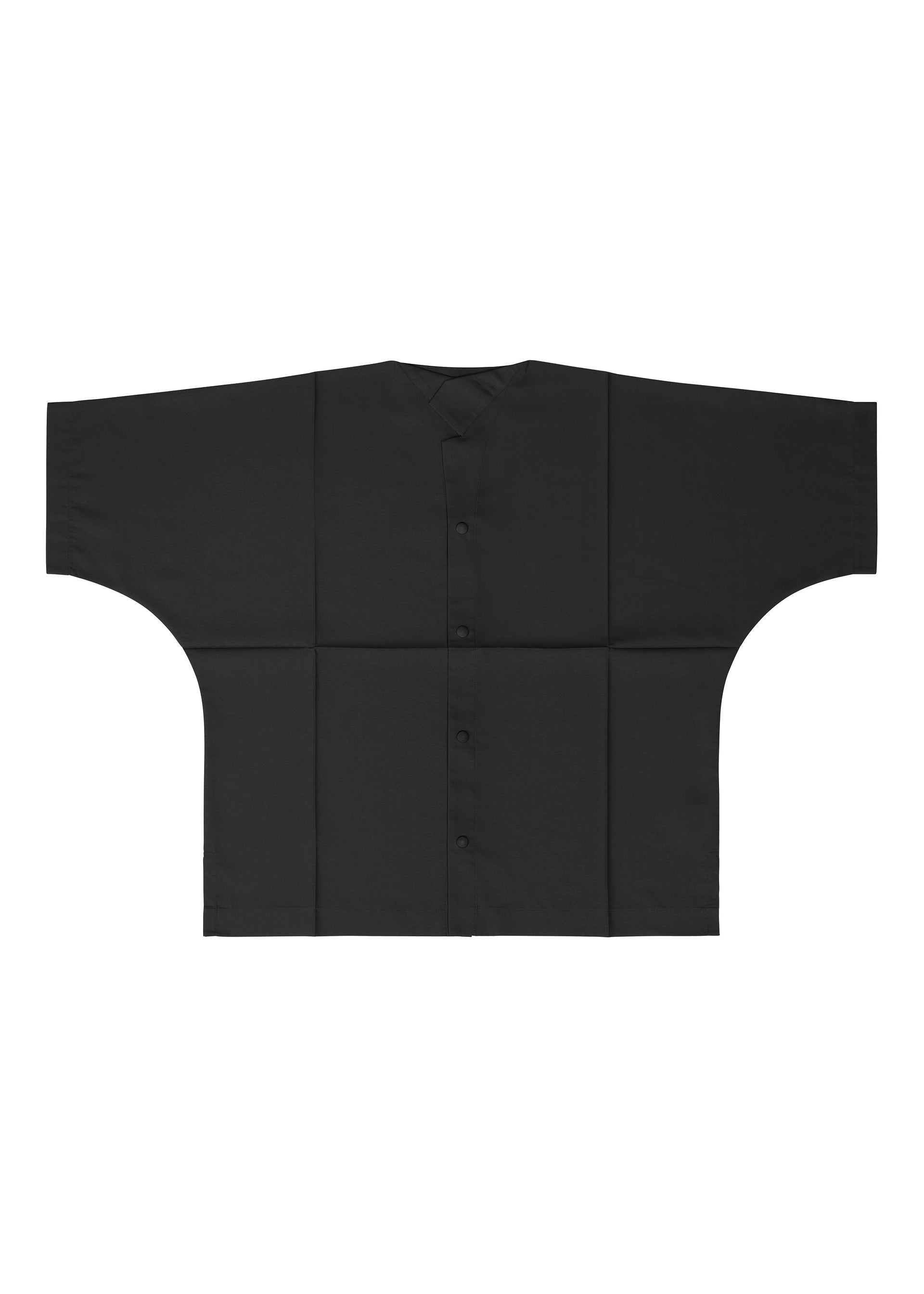 A detail shot of the IM MEN COMPACT SHIRT shirt.