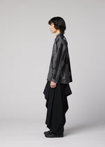 A model wears the IM MEN KASURI kasuri-shirt-black-3.