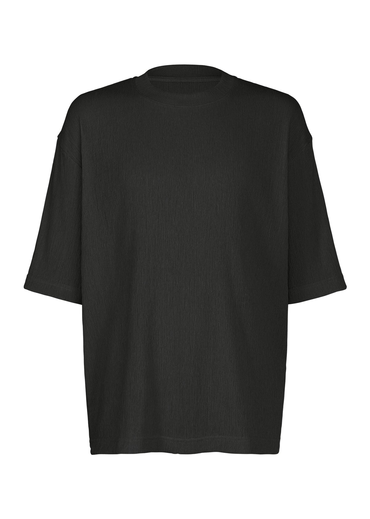 A product shot of the IM MEN CREPE TUCK JERSEY shirt in black.