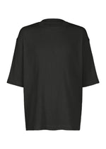 A product shot of the IM MEN CREPE TUCK JERSEY shirt in black.