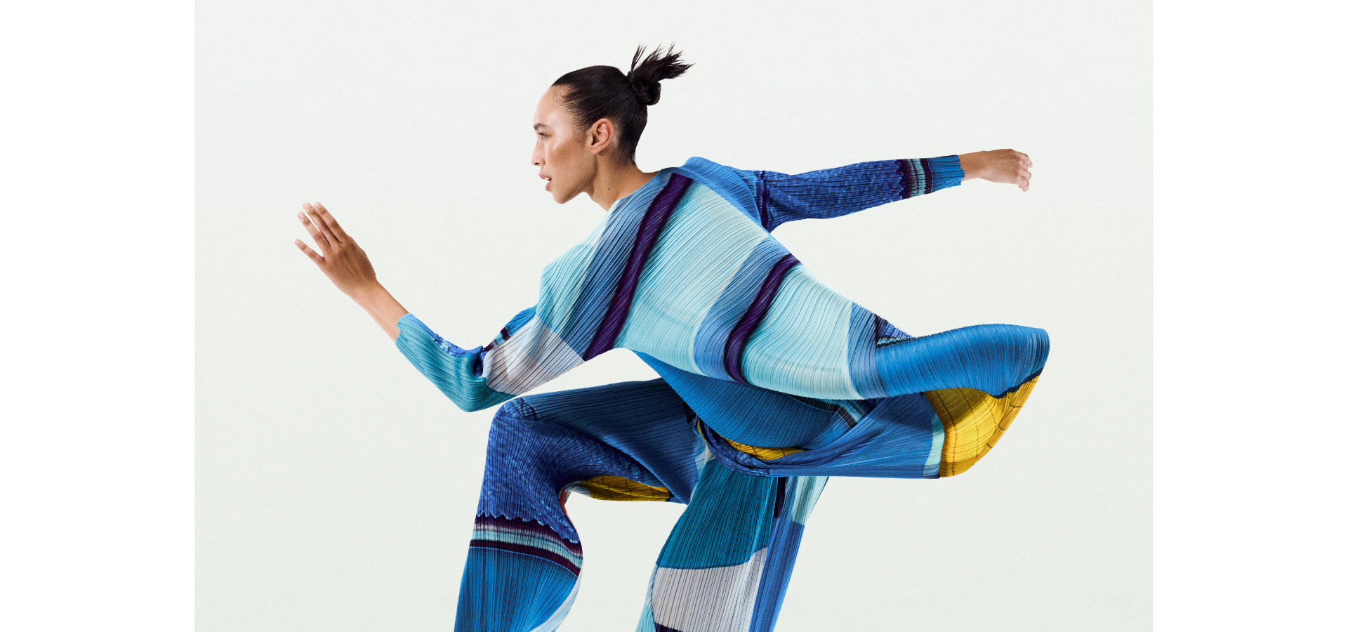 ISSEY MIYAKE クッションカバー ピンク 2枚 ベルベットクッション