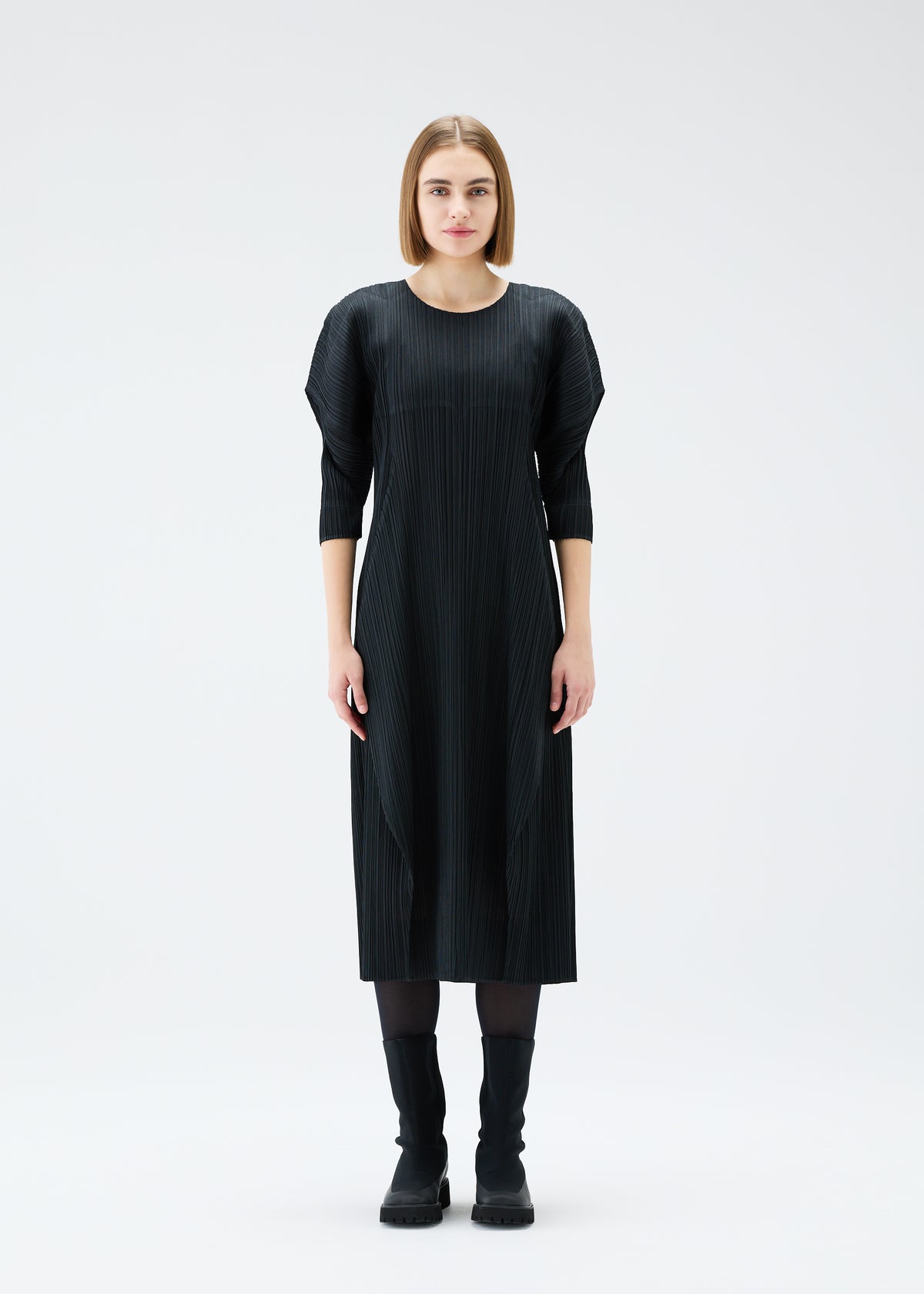 POWAN Dress Black – ISSEY MIYAKE EU