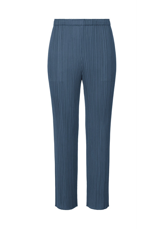 A product shot of the PLEATS PLEASE ISSEY MIYAKE LAMP SHADE trousers in .