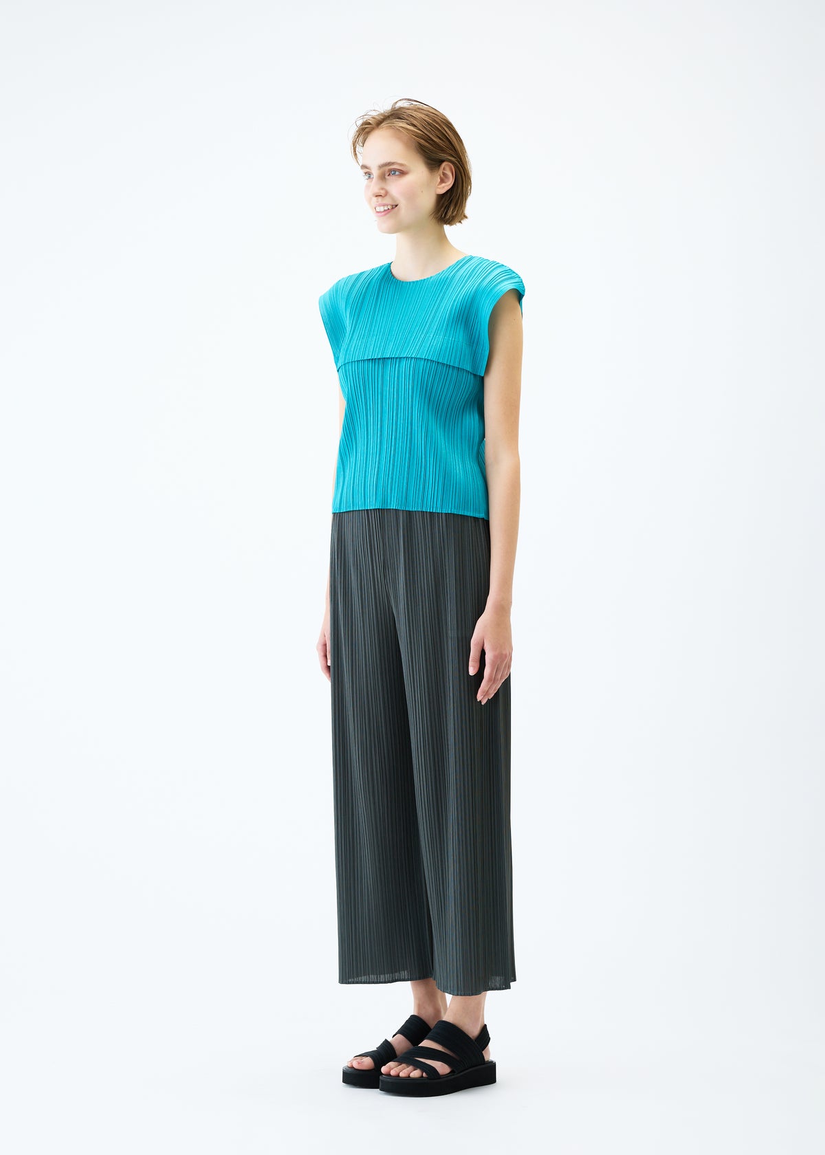 MONTHLY COLORS : JUNE Top Charcoal Grey