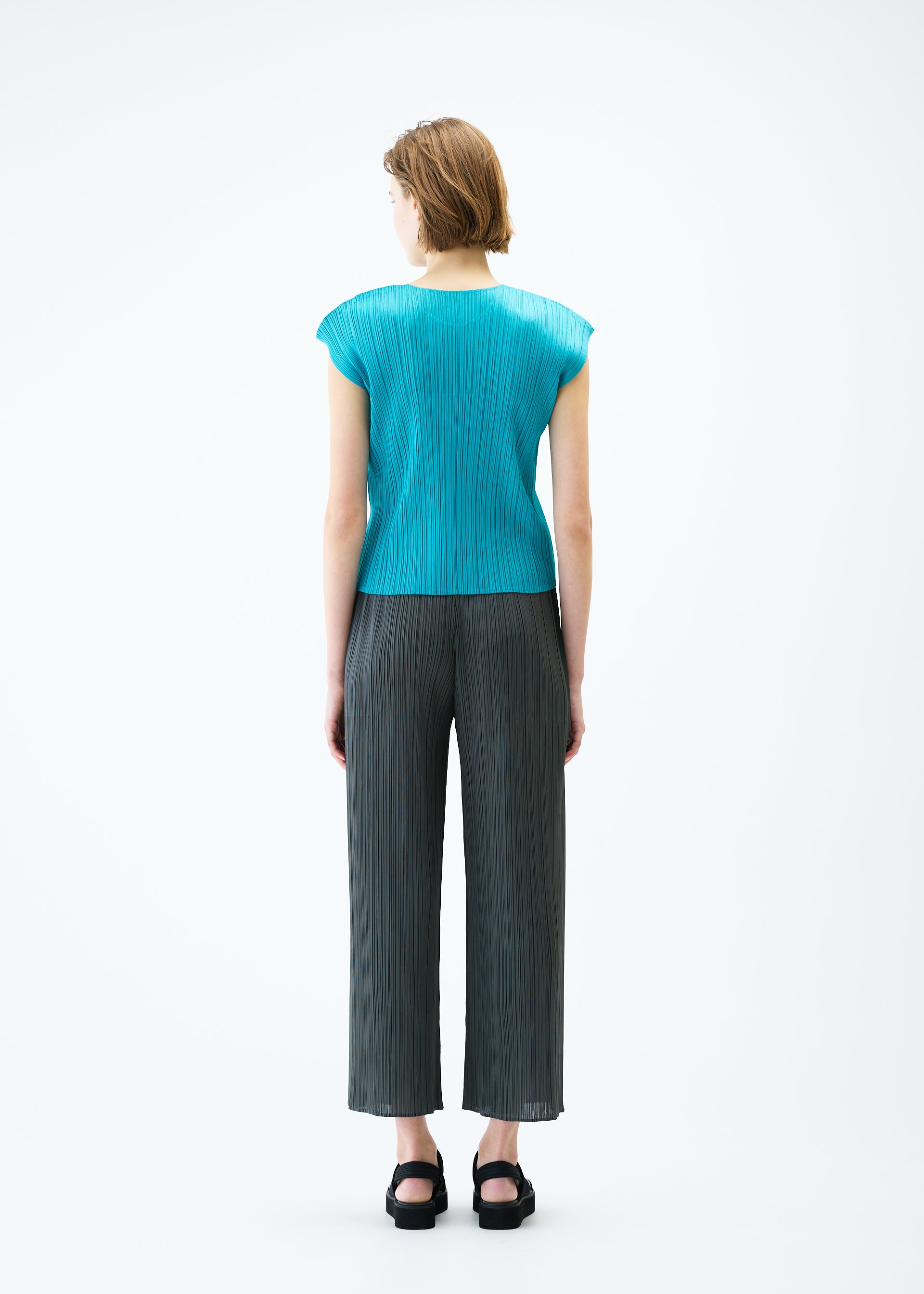 MONTHLY COLORS : JUNE Top Charcoal Grey