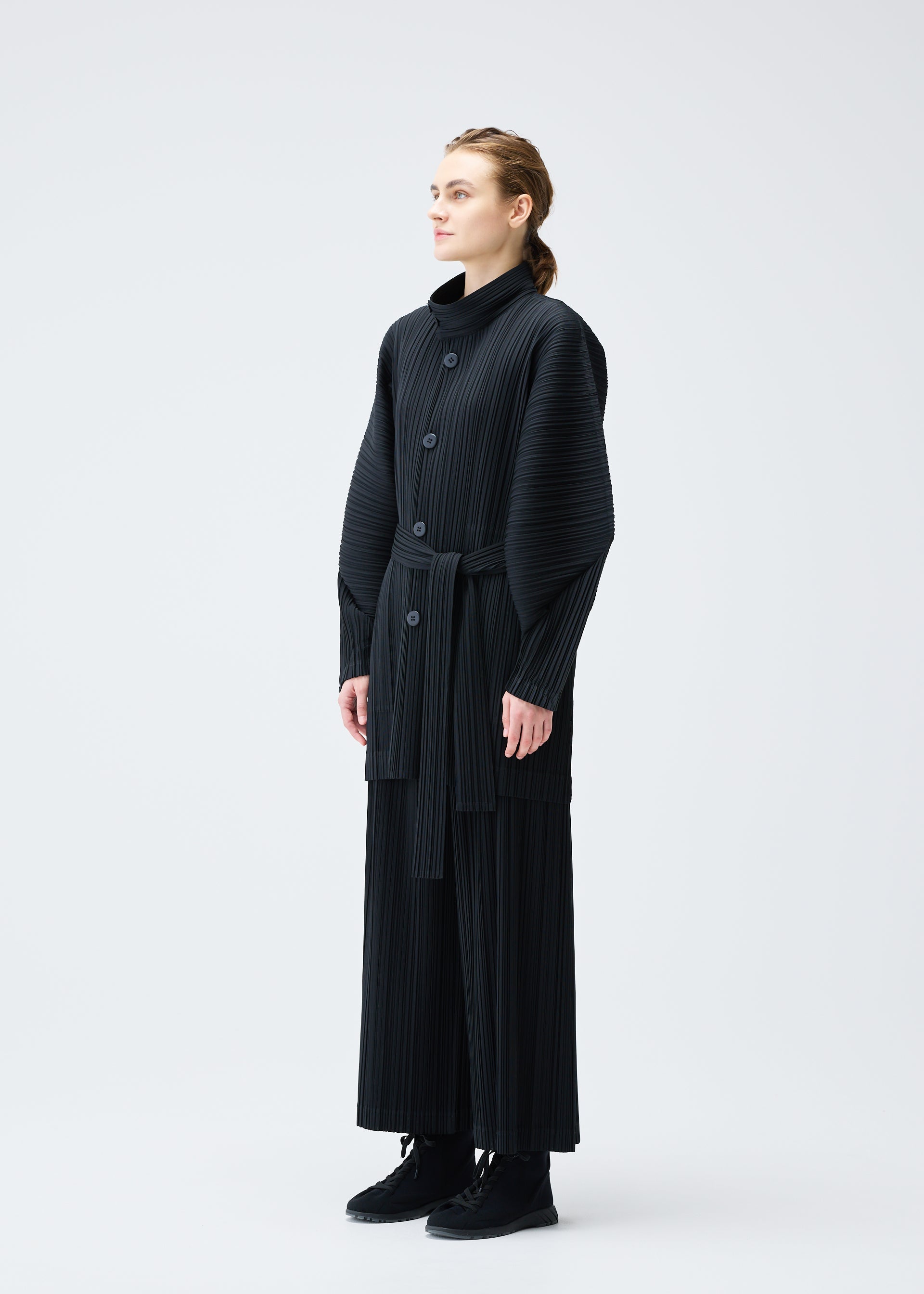 WOOL PLEATS Coat Black – ISSEY MIYAKE EU