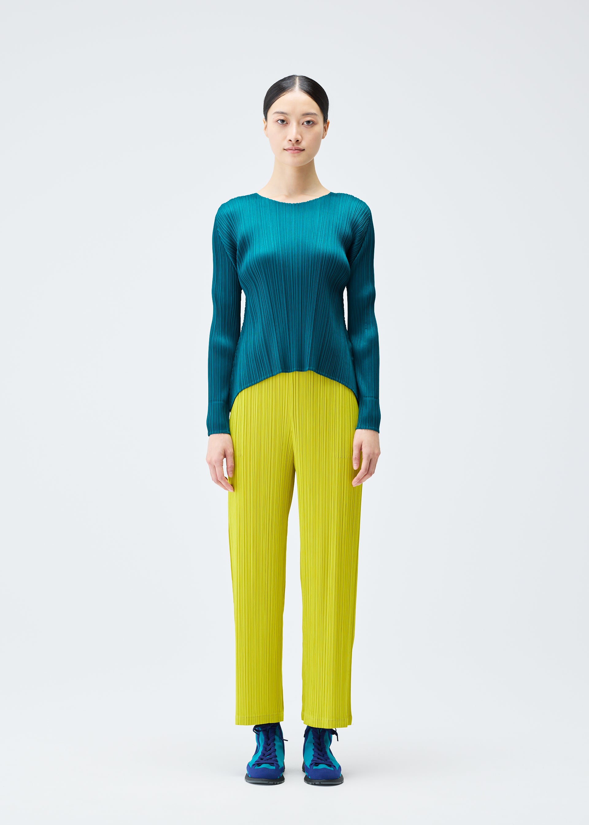 MONTHLY COLORS : OCTOBER Trousers Canary Yellow – ISSEY MIYAKE EU MONTHLY COLORS : OCTOBER Trousers Canary Yellow – ISSEY MIYAKE EU