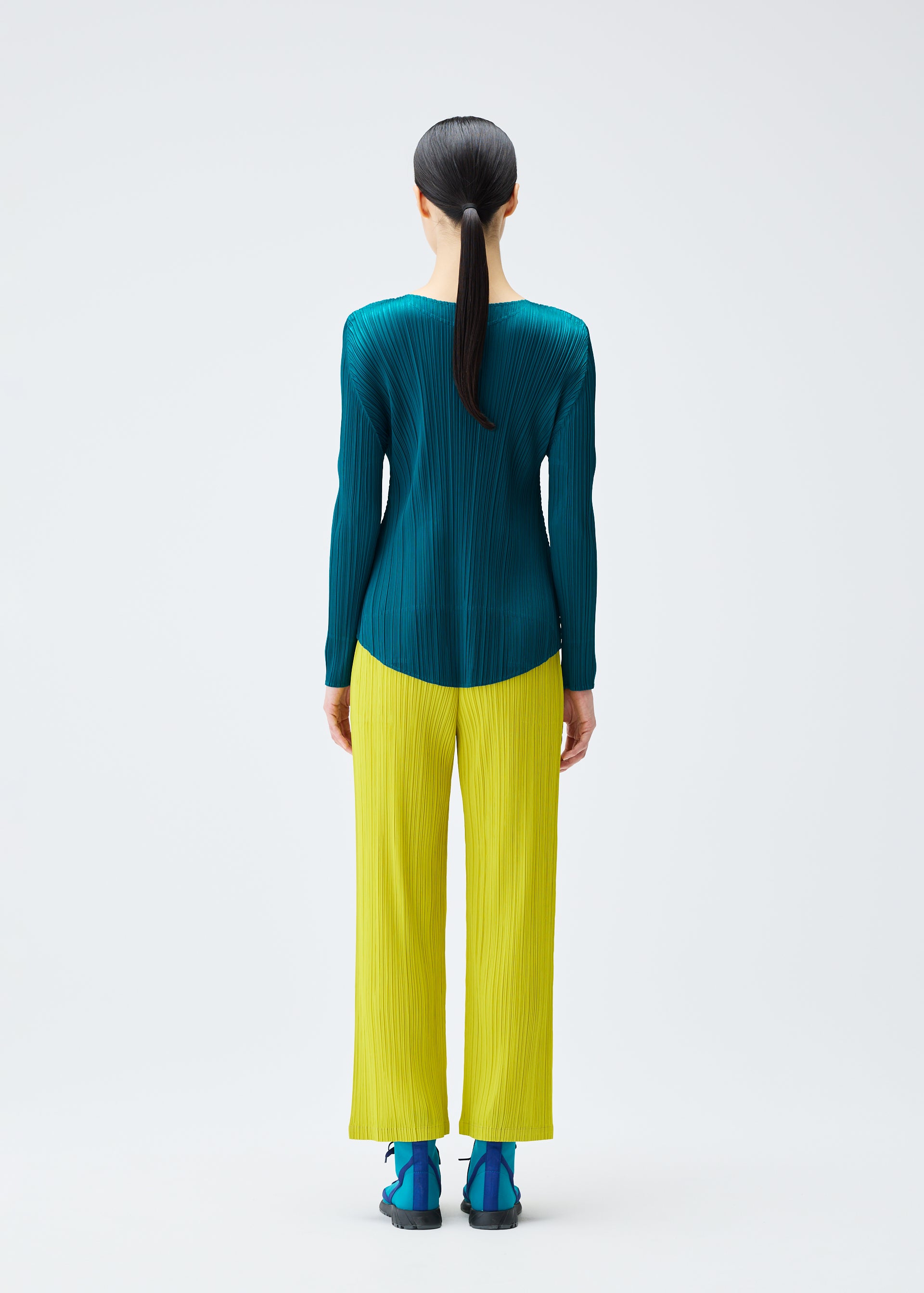 MONTHLY COLORS : OCTOBER Trousers Canary Yellow – ISSEY MIYAKE EU