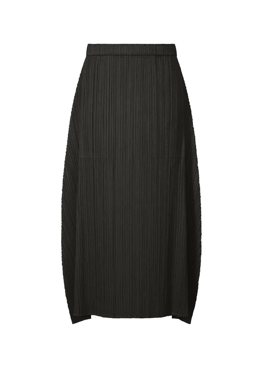 A product shot of the PLEATS PLEASE ISSEY MIYAKE MONTHLY COLORS OCTOBER skirt in black (15).