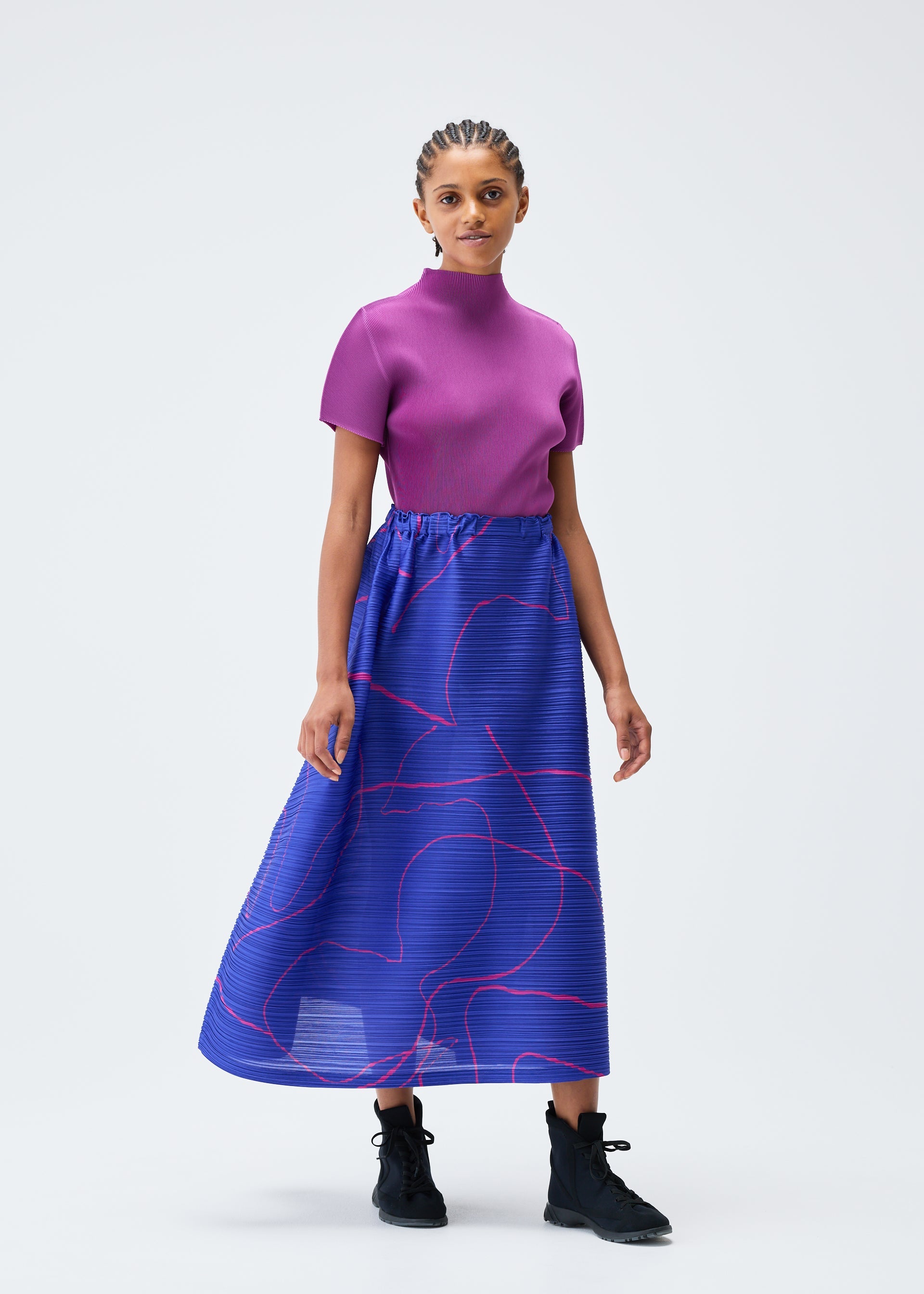 PLEATS PLEASE ISSEY MIYAKE プリーツスカート　鳩柄 PLEATS PLEASE ISSEY MIYAKE プリーツスカート 鳩柄 PLEATS PLEASE