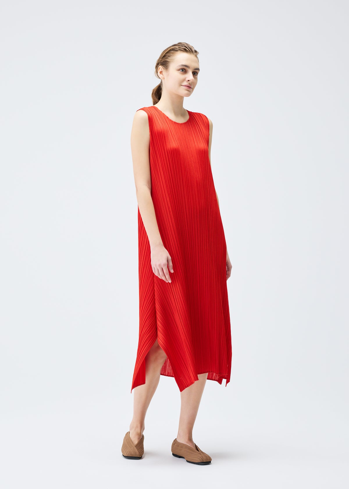 MONTHLY COLORS : JULY Dress Bright Red