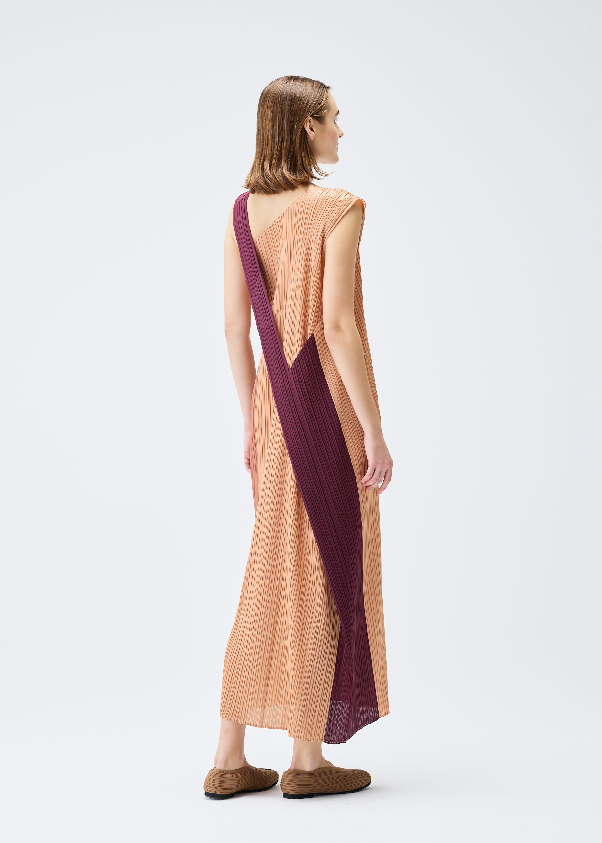 POINTE Dress Black – ISSEY MIYAKE EU