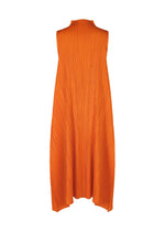 A detail shot of the Pleats Please Issey Miyake EFFICIENT SQUARE 2 dress.