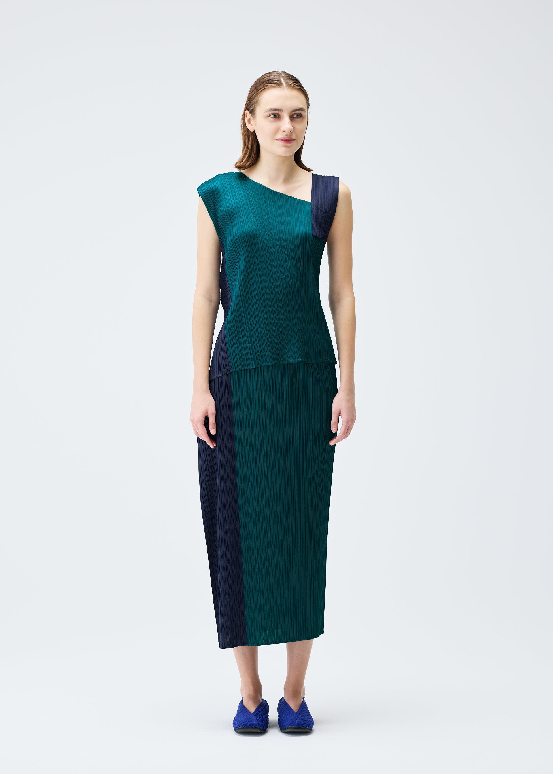 POINTE Top Peacock Blue