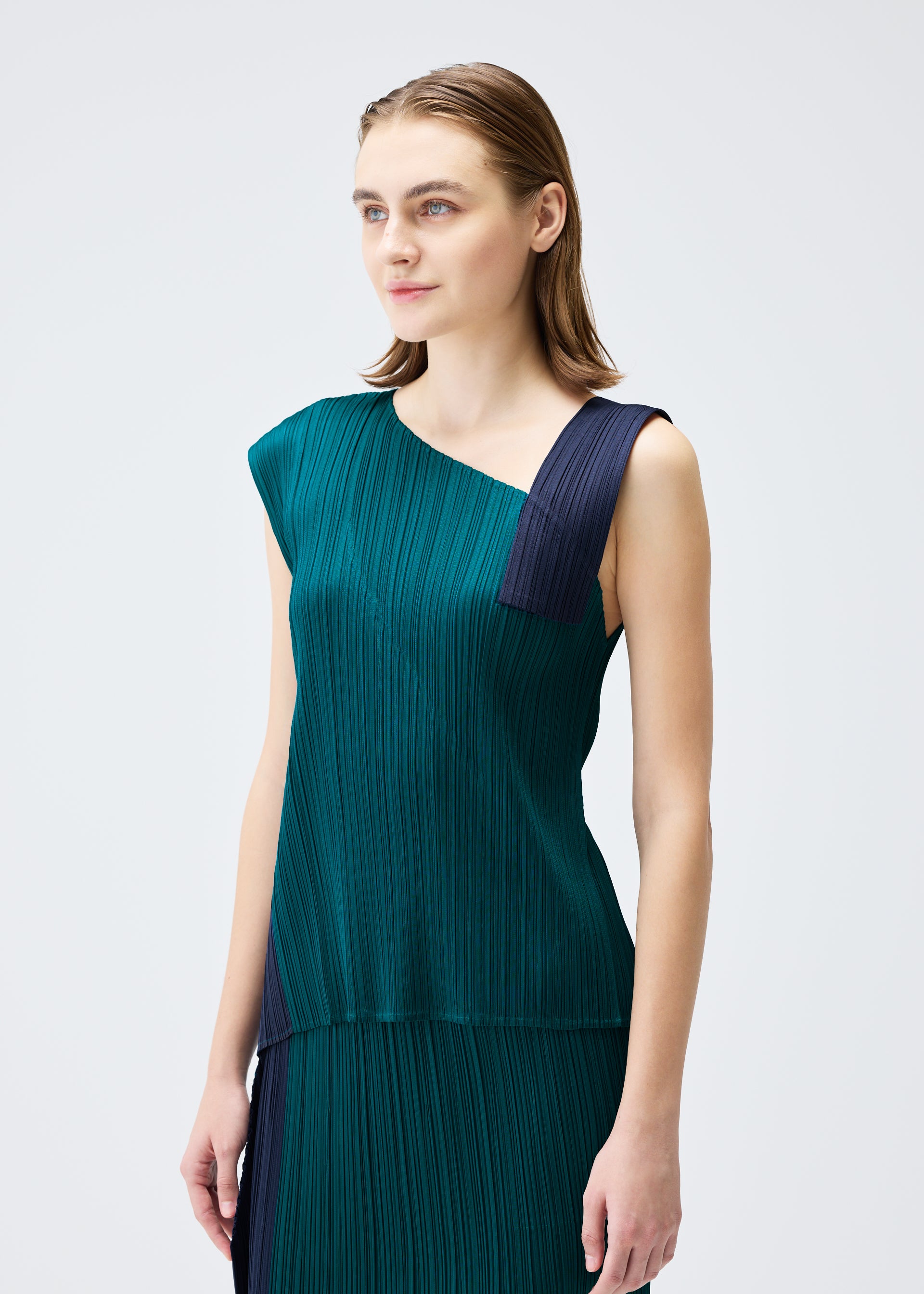 POINTE Top Peacock Blue