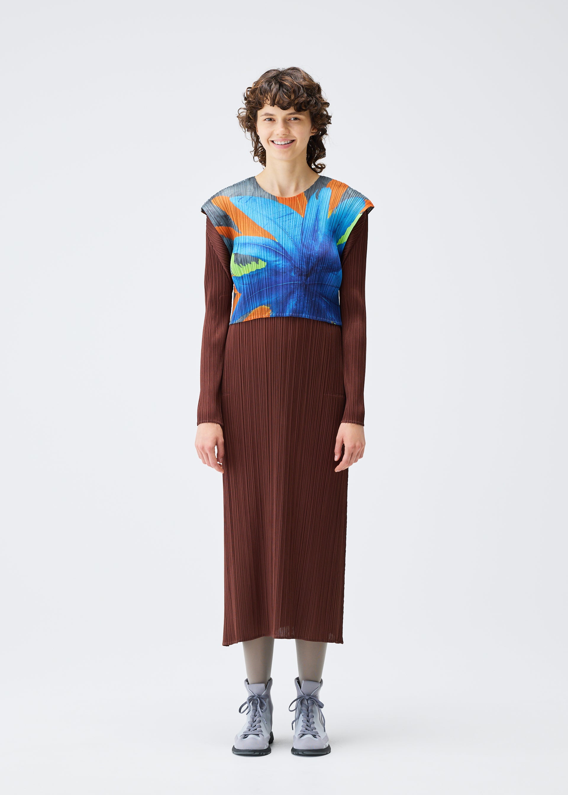 PLEATS PLEASE CARNIVAL長袖トップRED PLEATS PLEASE ISSEY MIYAKE - PLEATS PLEASE CARNIVAL長袖トップREDの