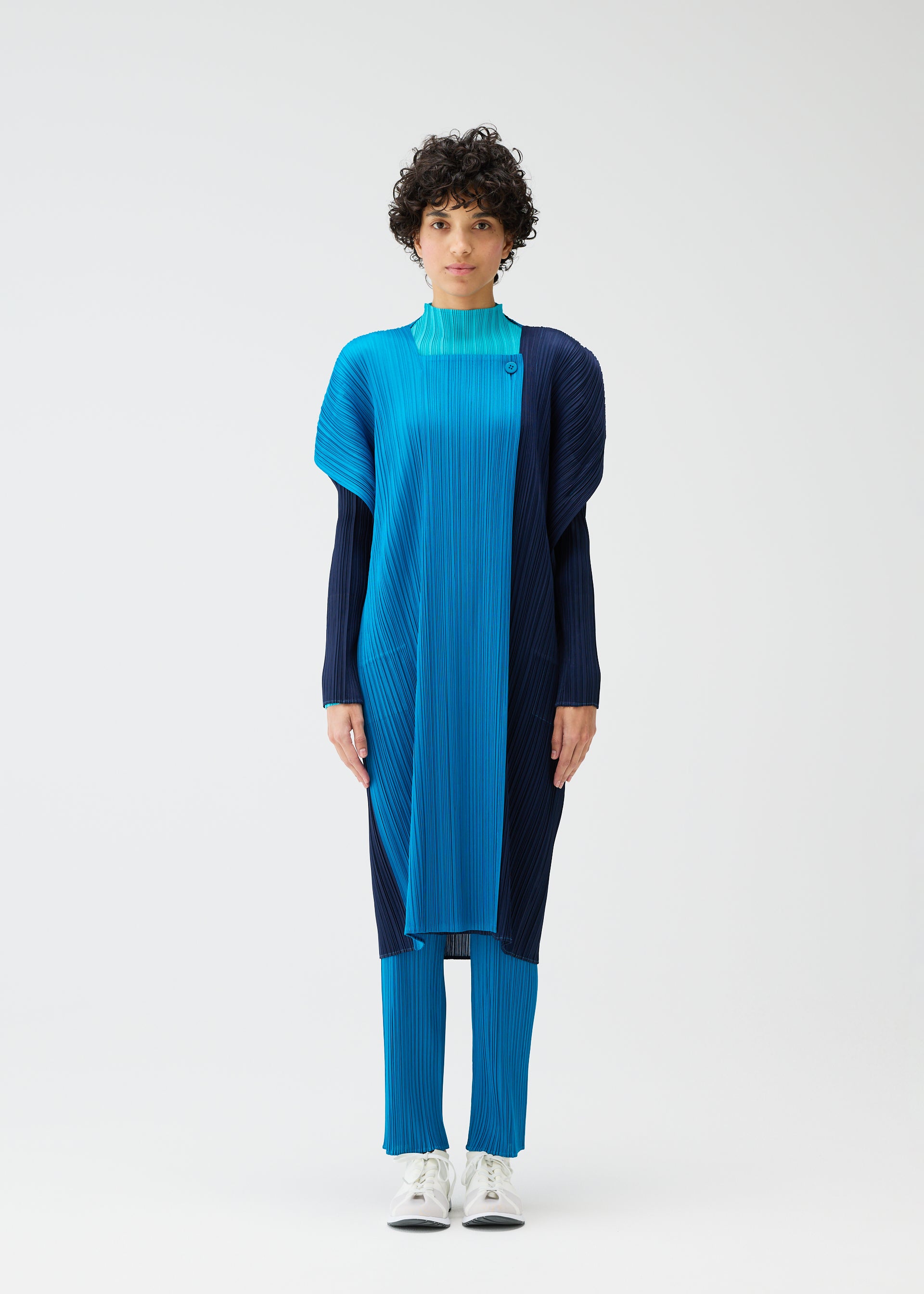 MODULE Coat Navy – ISSEY MIYAKE EU