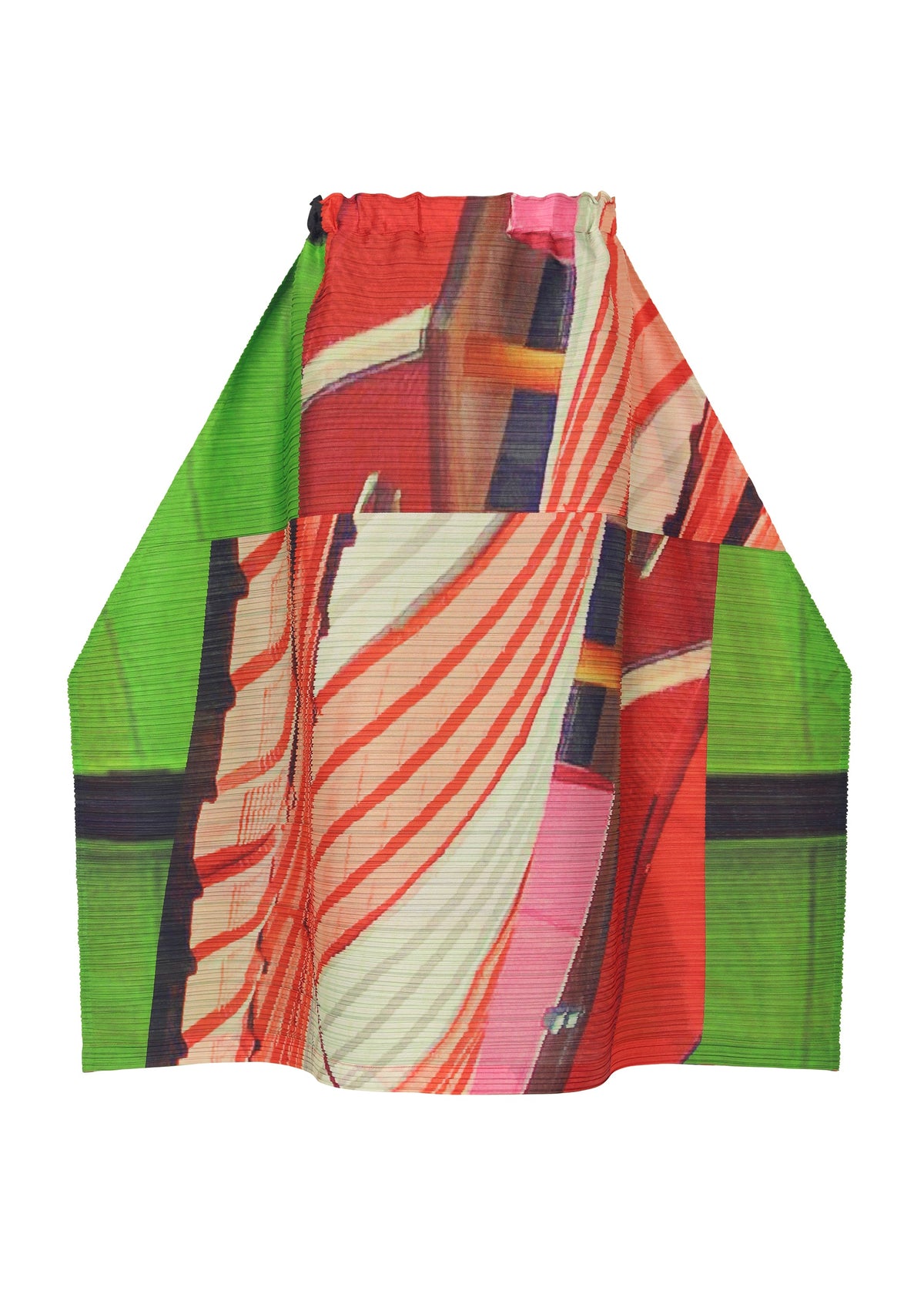 A product shot of the PLEATS PLEASE ISSEY MIYAKE CITY COLLAGE prêt à porter in .