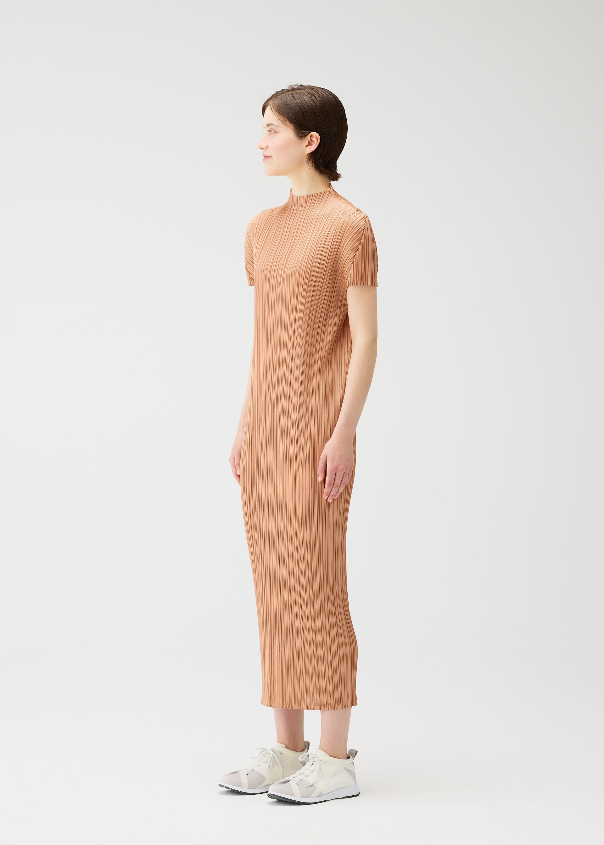 MONTHLY COLORS : JUNE Dress Blue Green – ISSEY MIYAKE EU