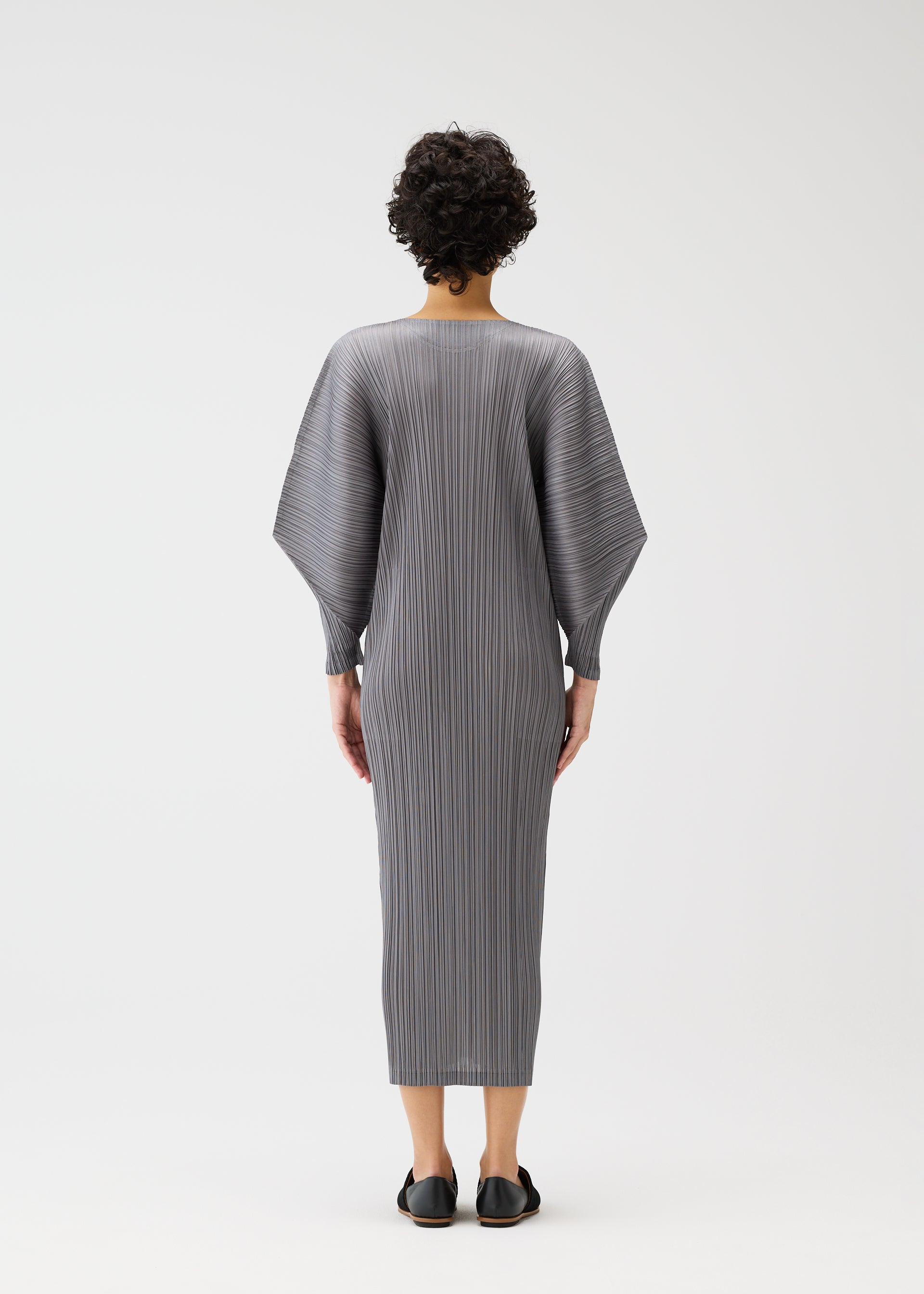 SKYLINE Dress Black – ISSEY MIYAKE EU