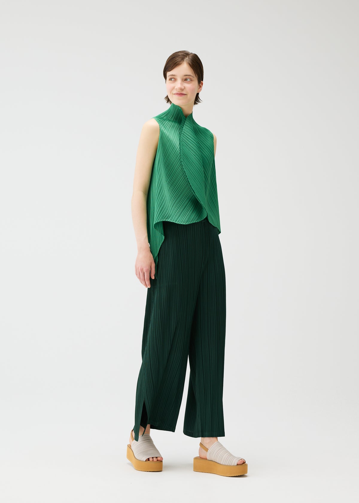 LEAF Top Grass Green