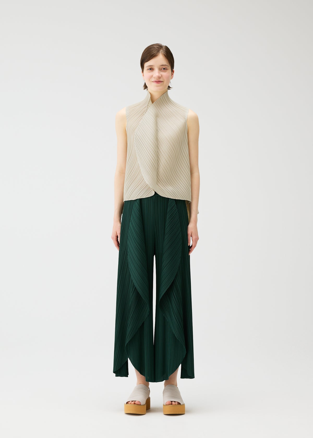 LEAF Top Grass Green