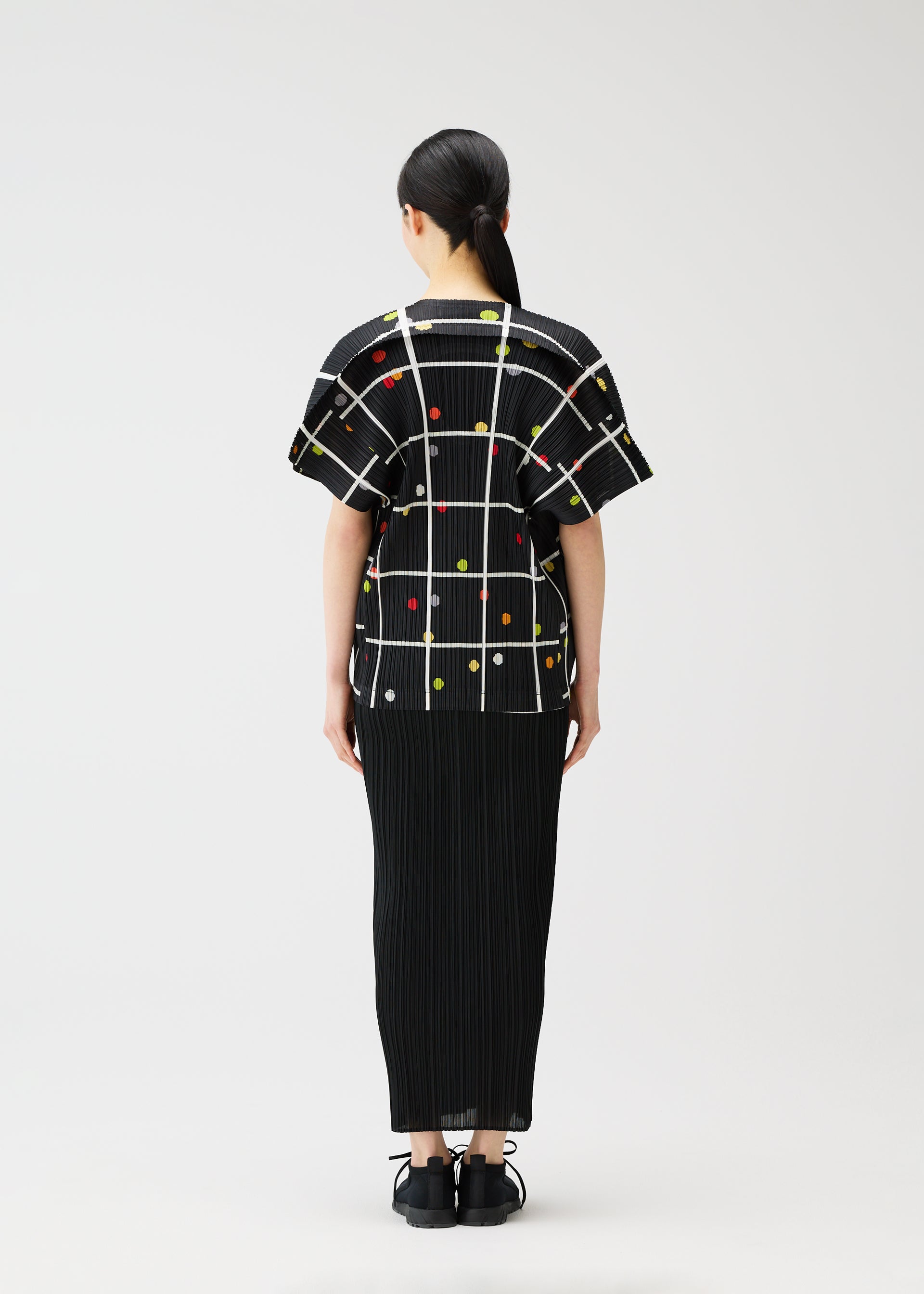ISSEY MIYAKE me 半袖ボアシャツ me ISSEY MIYAKE – ISSEY MIYAKE ONLINE STORE