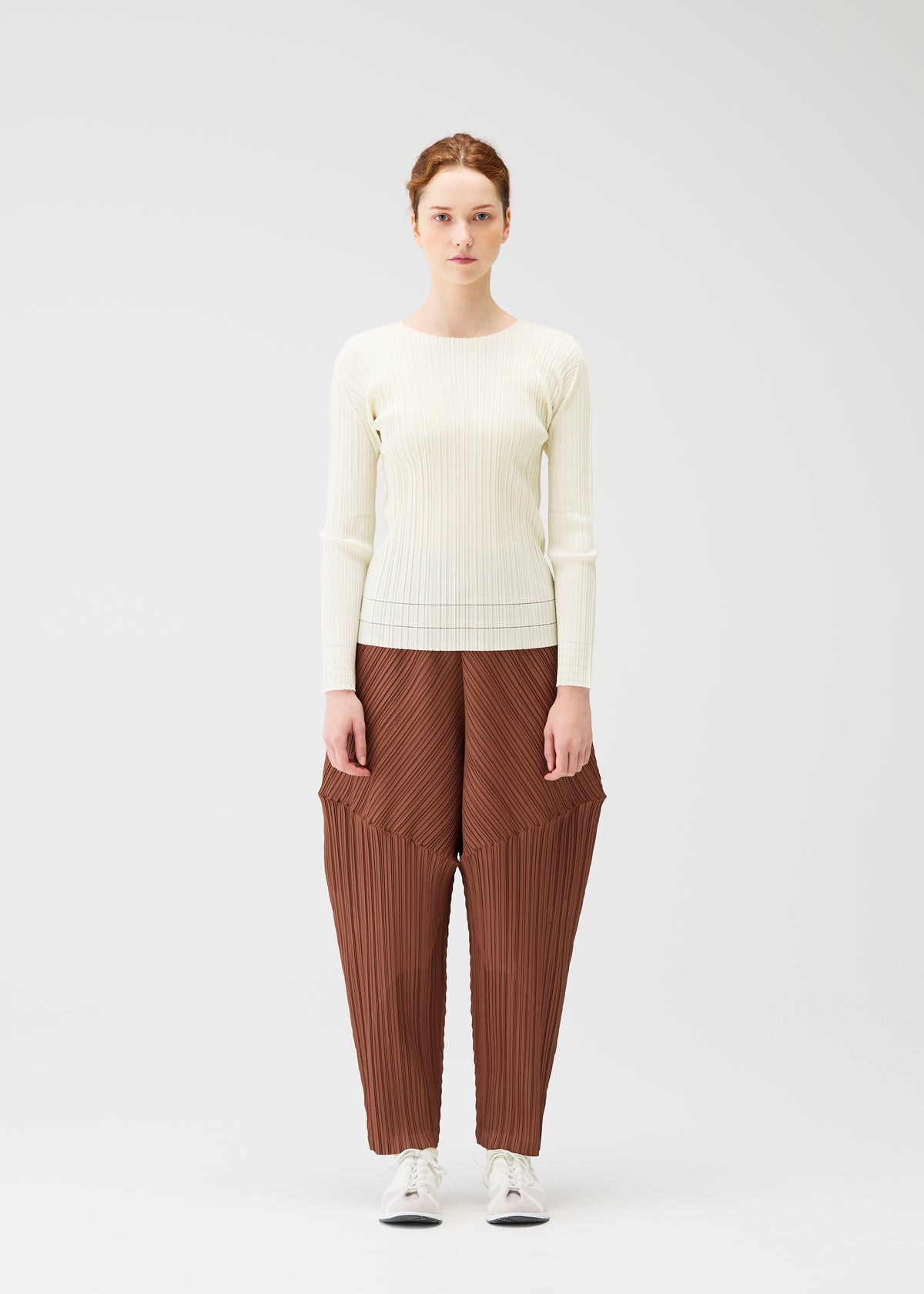 SOFT PLEATS