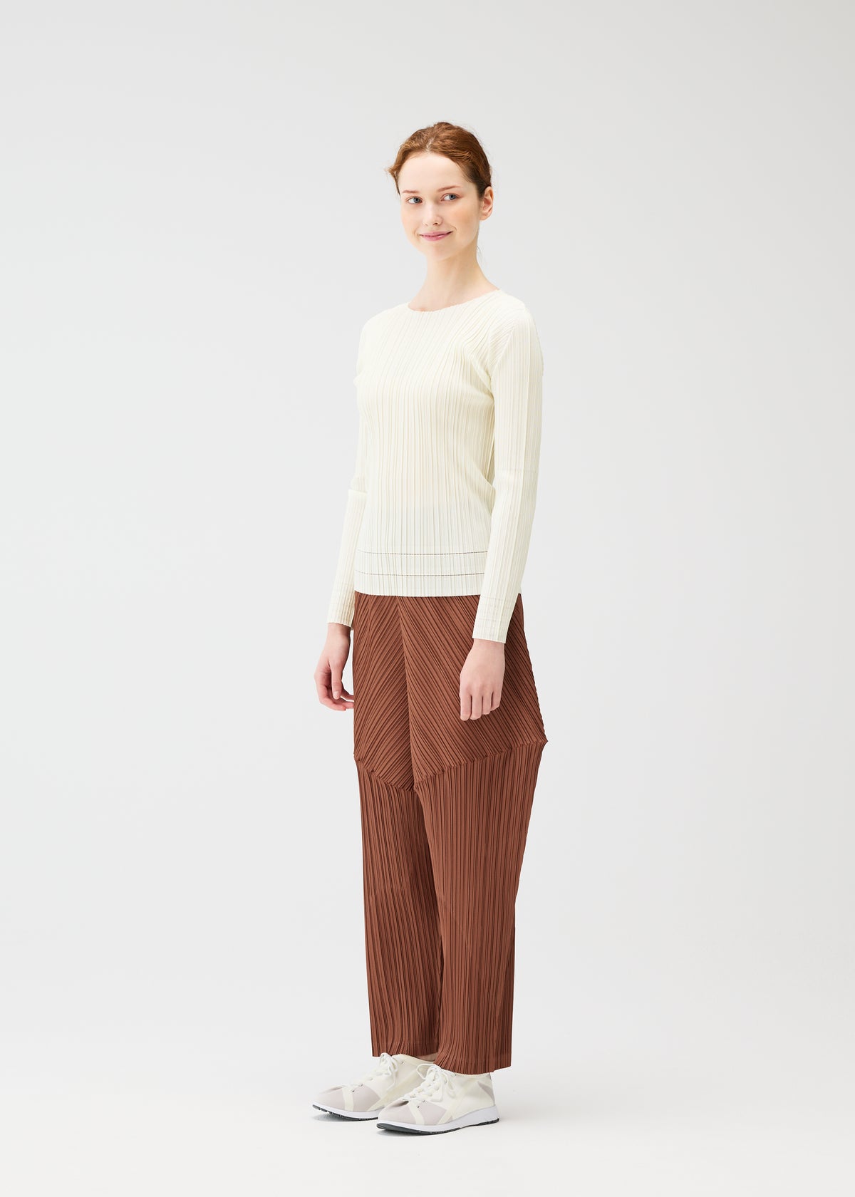SOFT PLEATS