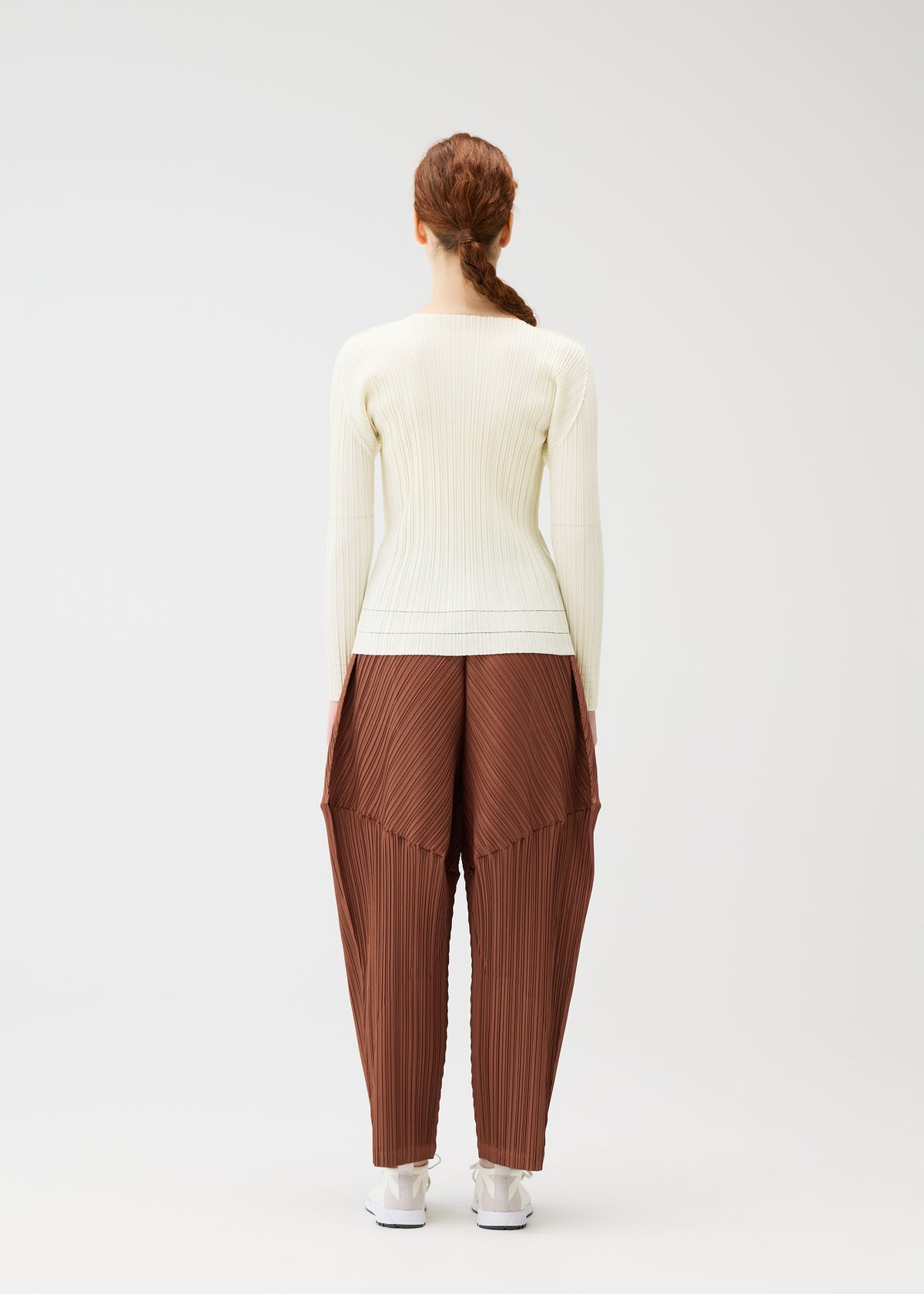 SOFT PLEATS
