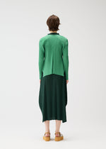 A model wears the Pleats Please Issey Miyake MONTHLY COLORS MARCH prêt à porter.