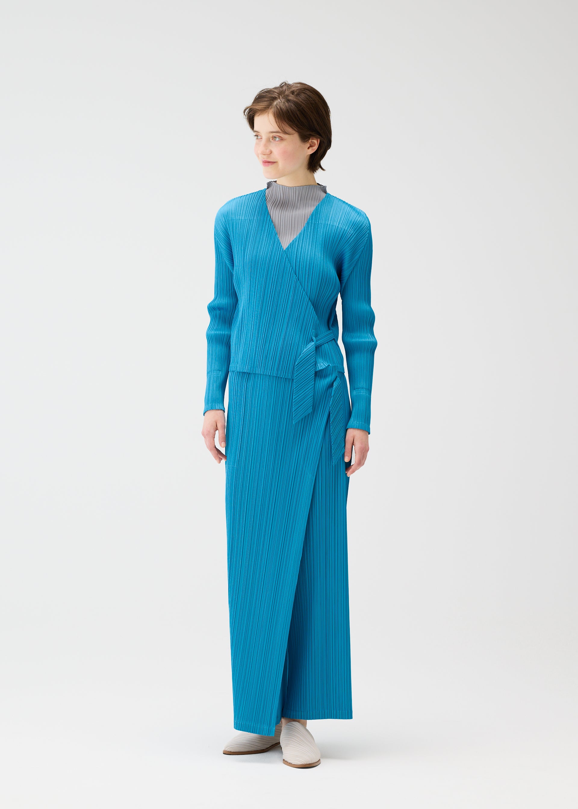 FACADE Cardigan Light Grey – ISSEY MIYAKE EU