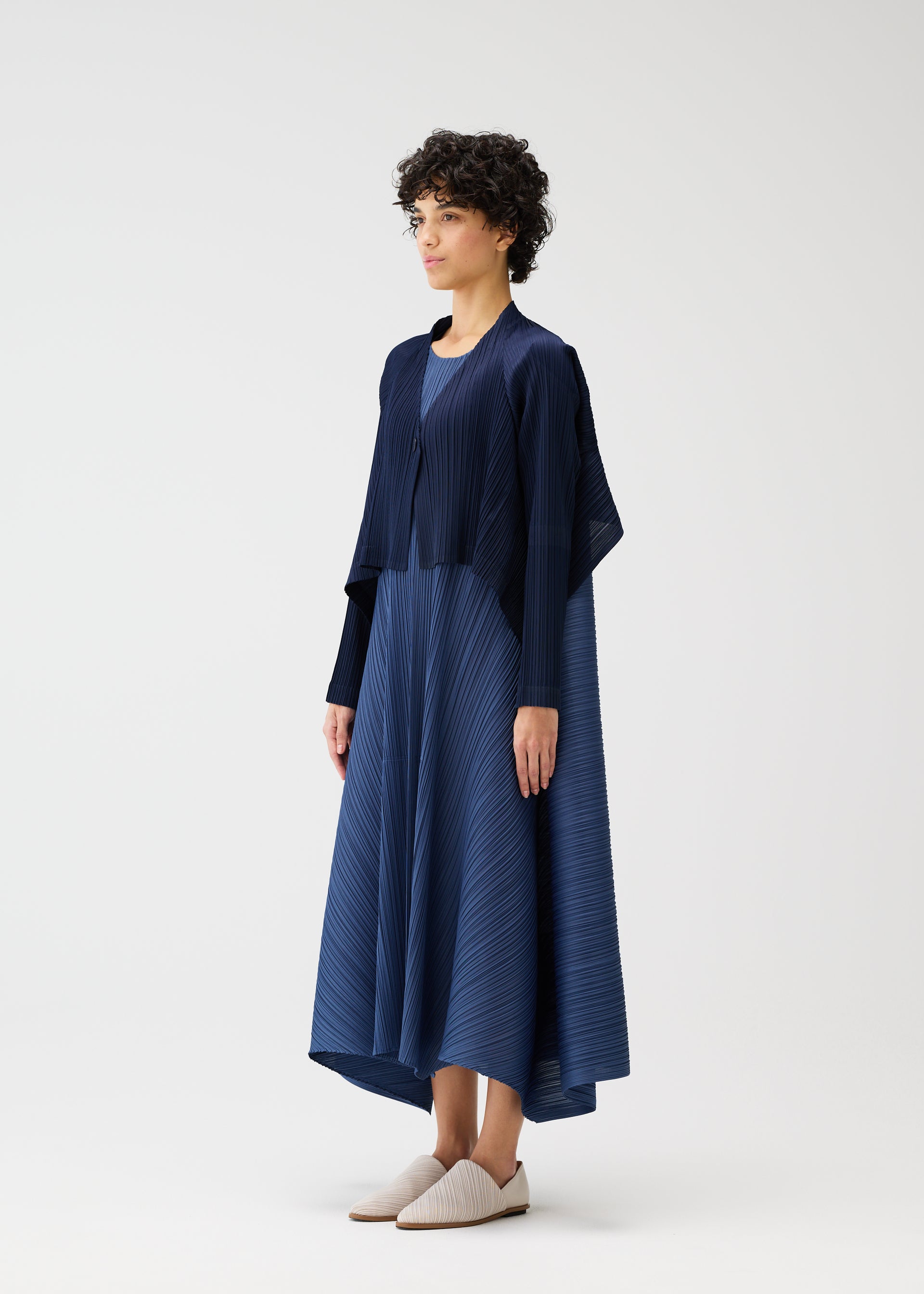CITY FRAME Cardigan Bordeaux – ISSEY MIYAKE EU