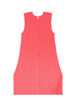 A detail shot of the Pleats Please Issey Miyake MONTHLY COLORS MARCH prêt à porter.