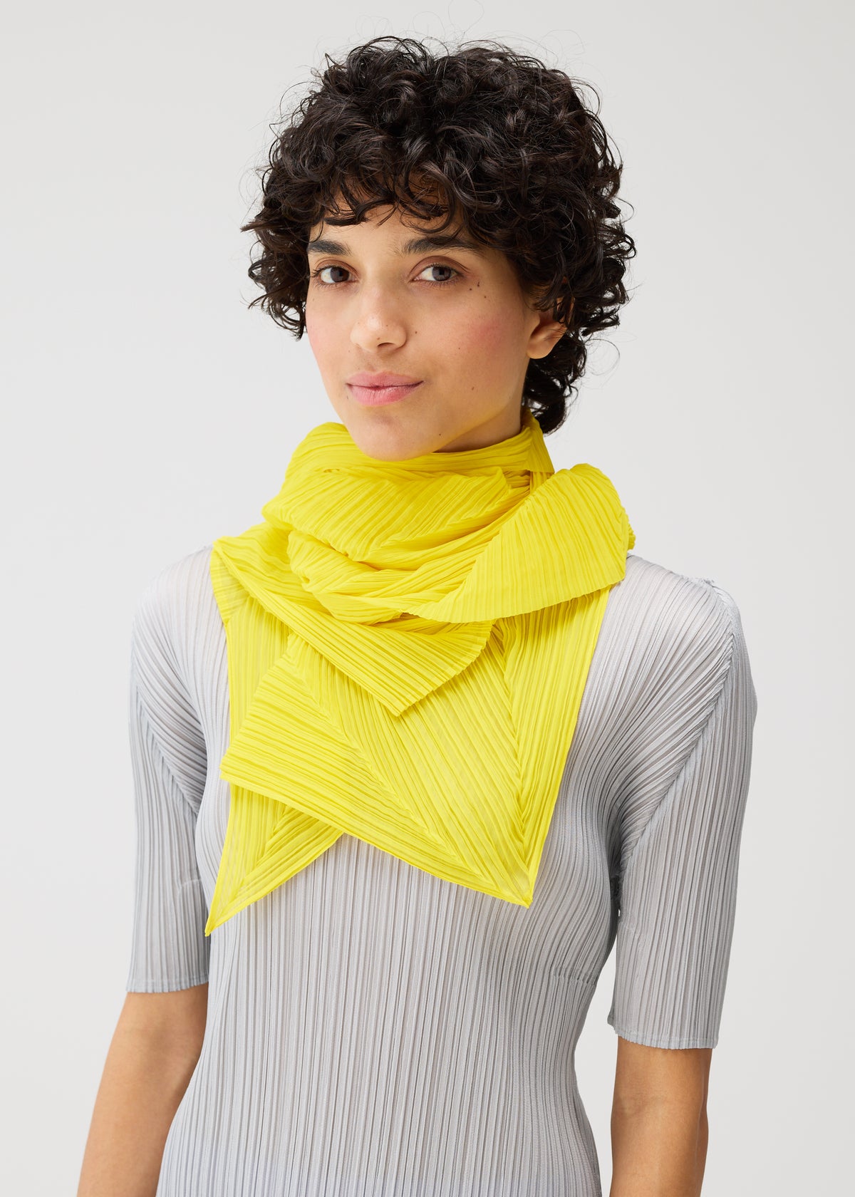 ZIGZAG SCARF