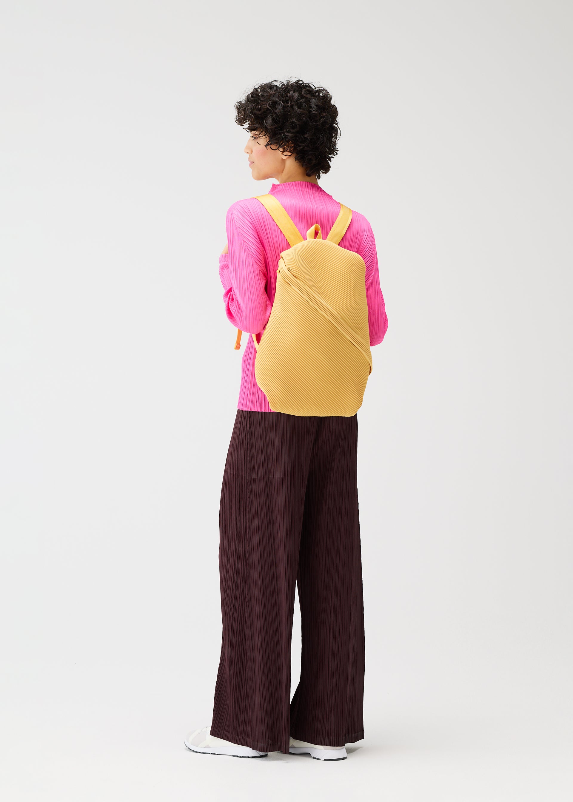 BIAS PLEATS BACKPACK – ISSEY MIYAKE EU