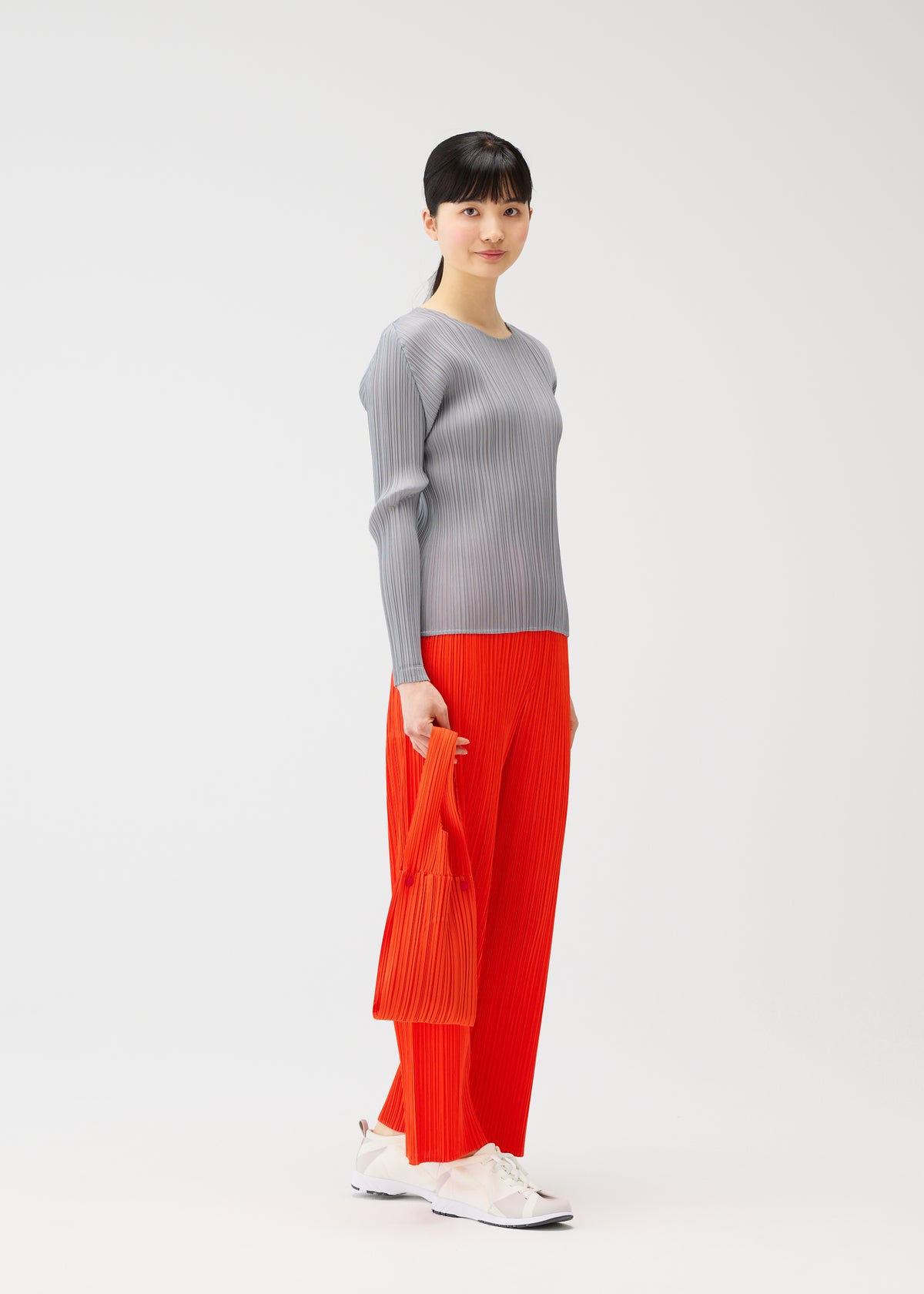 PLEATS BRIDGE BAG