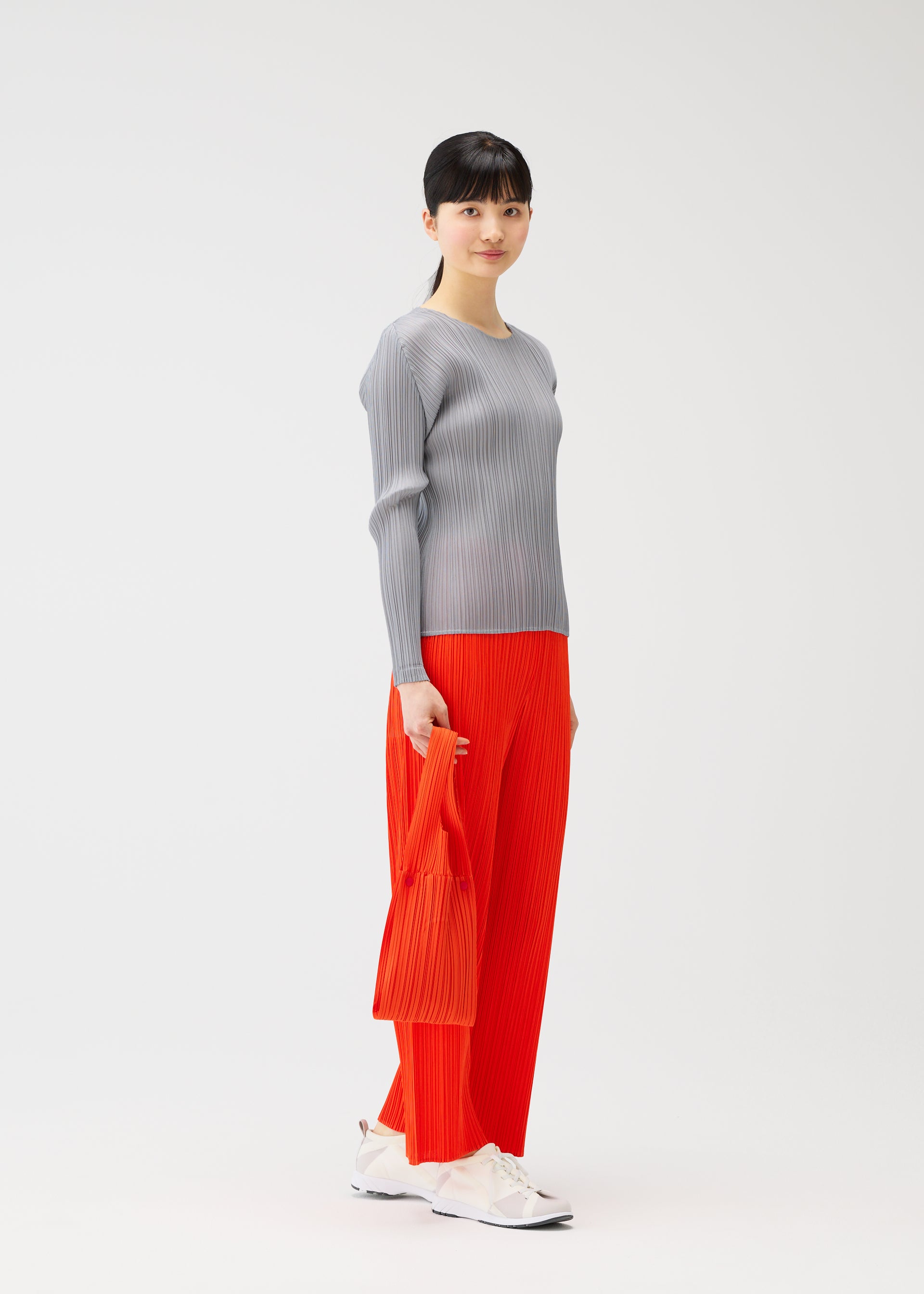 PLEATS BRIDGE BAG