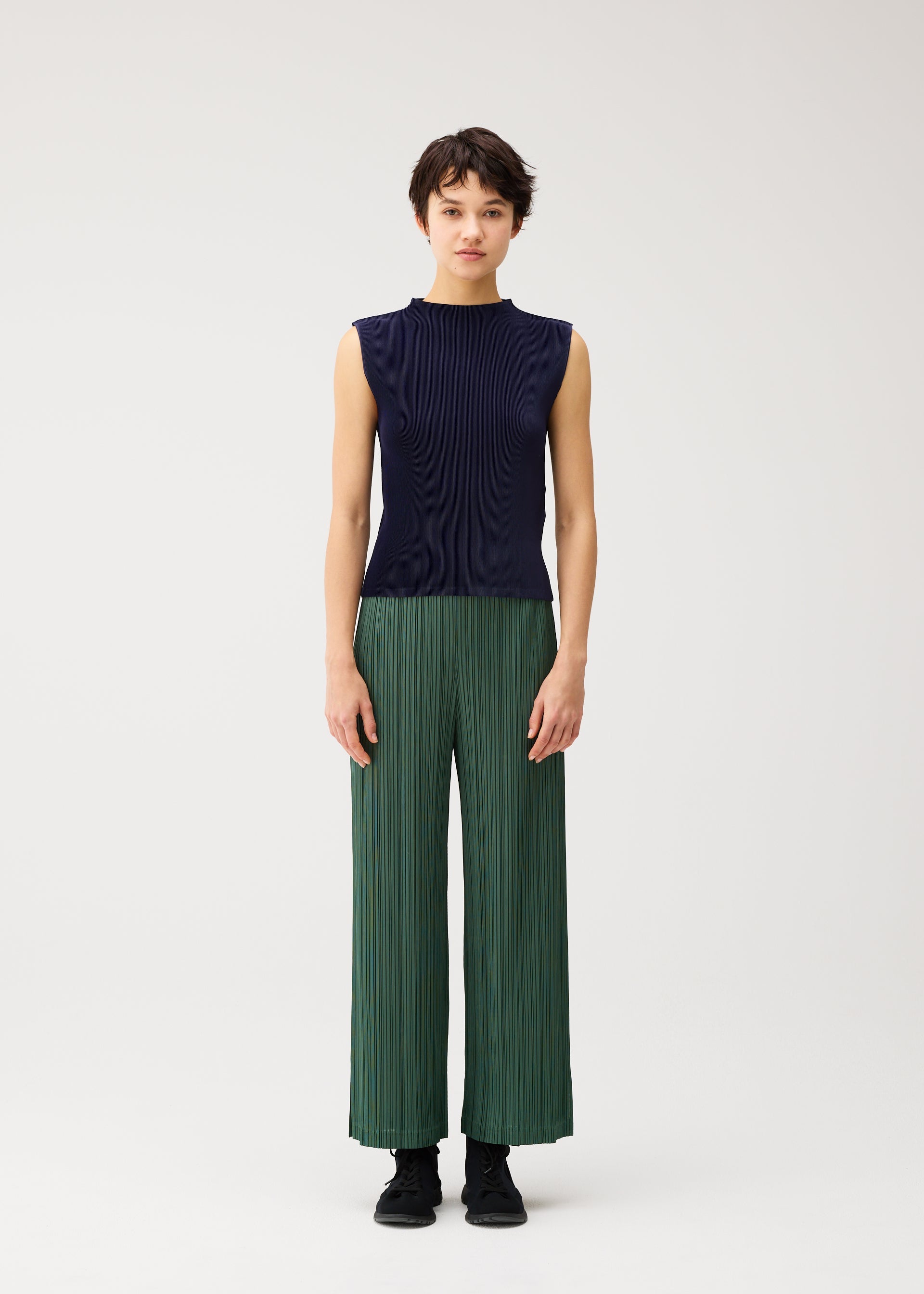 MIST SEPTEMBER Shirt Sage – ISSEY MIYAKE EU
